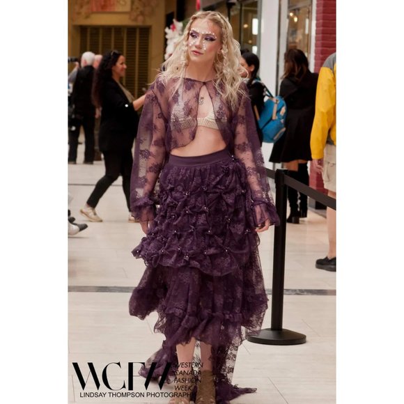 Women's Purple Handmade Flowy Layered Long skirt with train New - Picture 5 of 6